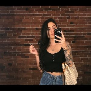 Meet your Posher, Daniella